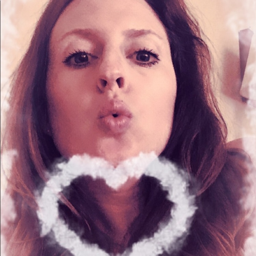 Hey There Poshmark!! - Picture 4 of 5
